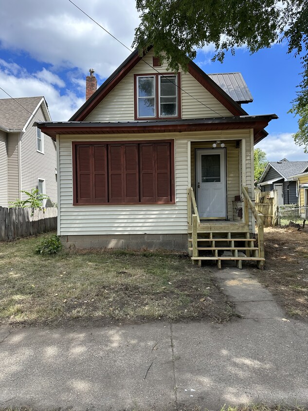 76 Lane St, Waterloo, IA 50703 House Rental in Waterloo, IA