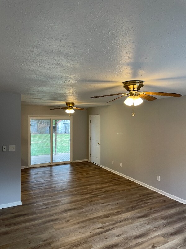 Building Photo - 8558 Tom Evans Rd