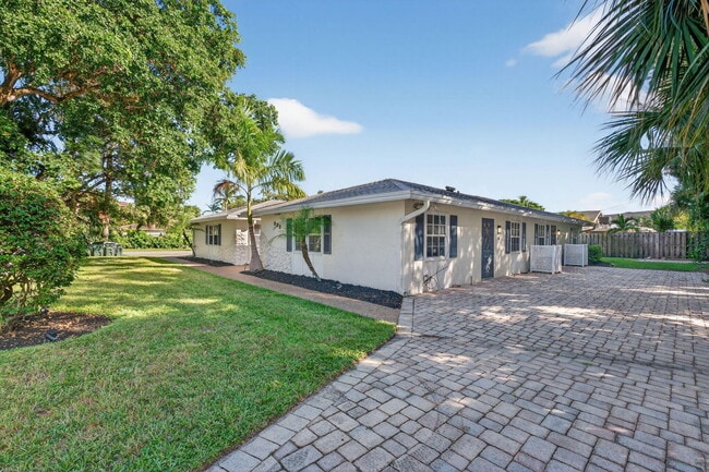 Building Photo - 800 Tropic Blvd