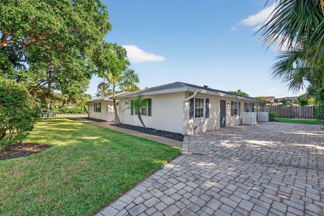 Foto del edificio - 800 Tropic Isle Dr