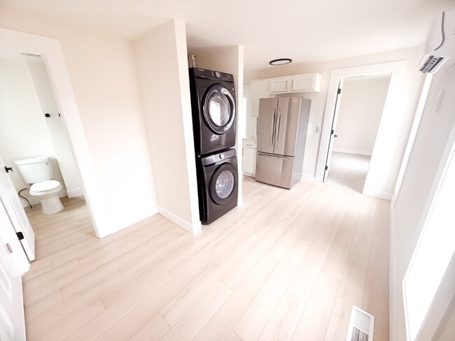 Foto del edificio - 1112 1/2 11th St