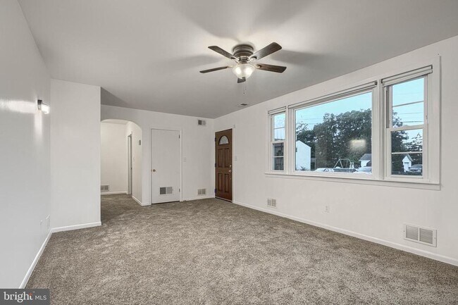 Foto del edificio - 1417 Waterford Rd