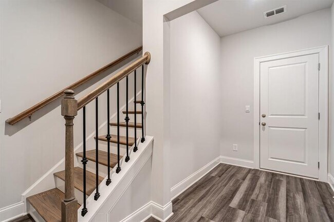 Foto del edificio - 4728 Highside Way SE