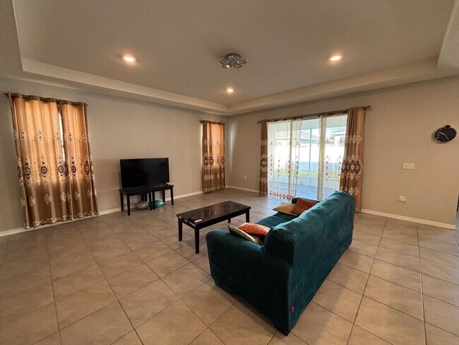 Foto del edificio - Large home in central Ocala location - Won't last