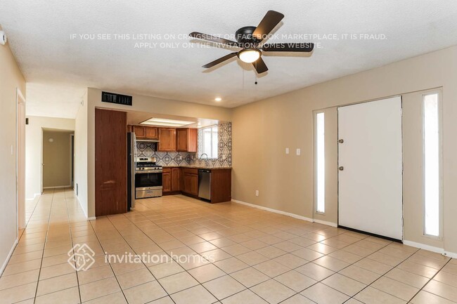 Foto del edificio - 3017 N 86th Ave