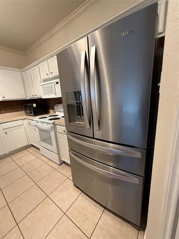 Building Photo - 704 Westwind Ln