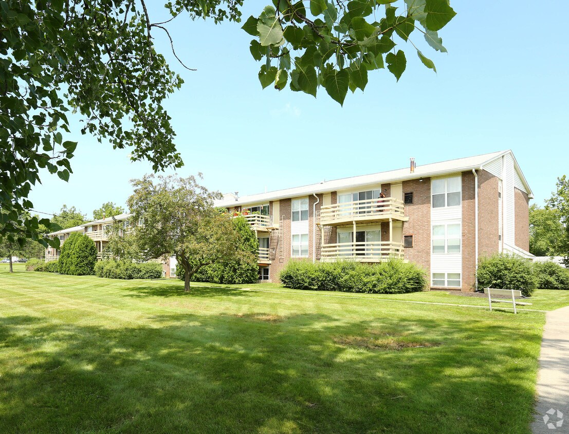 Hillcrest Village Apartment Homes Apartments Niskayuna, NY