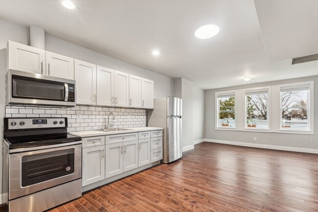 Photo - 2928 W Oxford St Townhome