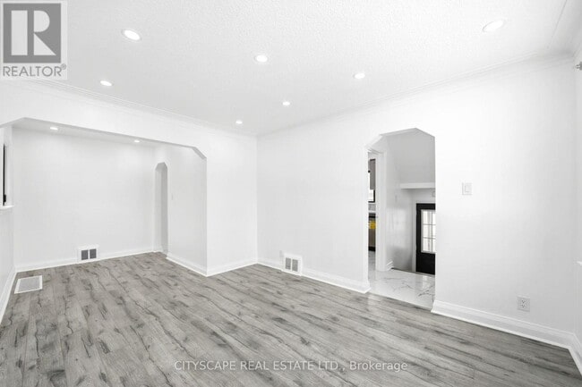 Building Photo - 759 Midland Ave