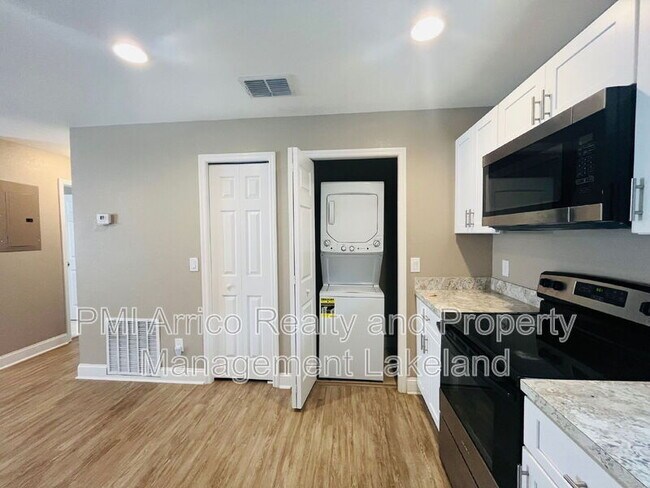 Foto del edificio - 640 E Grapefruit Ave