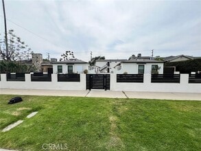 Building Photo - 2423 N Lincoln St