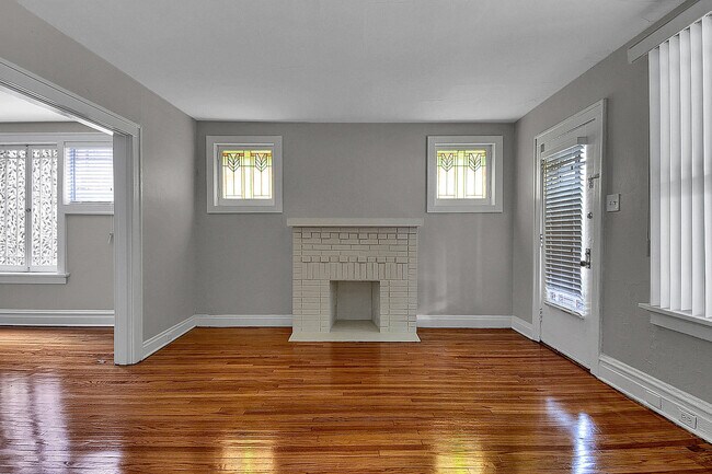 Foto del edificio - 7009 Amherst Ave