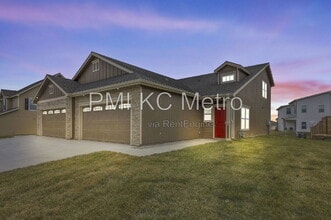Building Photo - 2709 Chasehire Dr