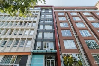 Building Photo - 1200 Rue Saint-Alexandre