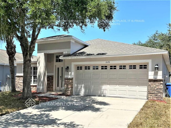 Foto del edificio - 8128 Alamosa Wood Ave