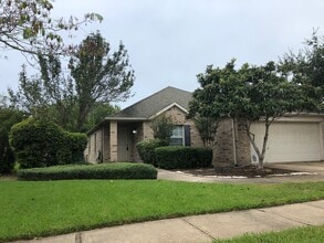 Building Photo - 3404 Pheasant Ln