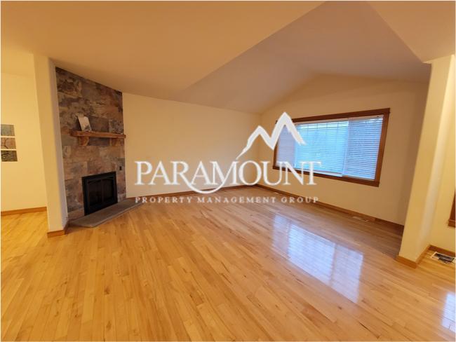 Foto del edificio - Spacious 3 Bedroom in Port Orchard!