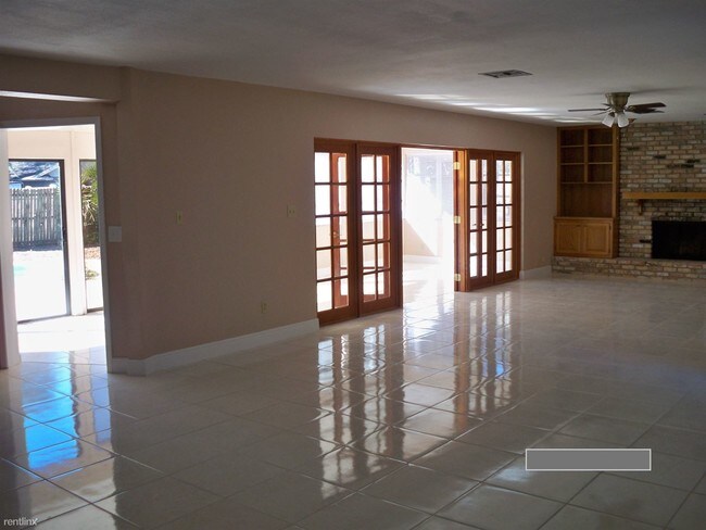 Building Photo - 5008 Darden Ave