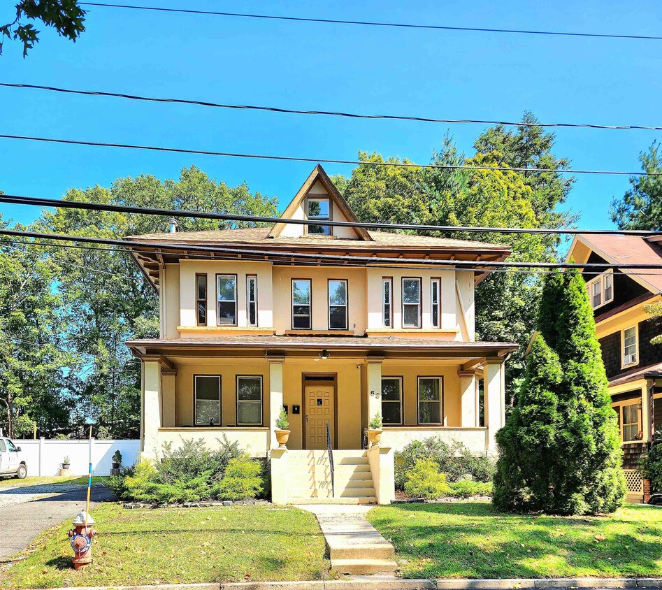 Foto principal - 65 W IVY Ln