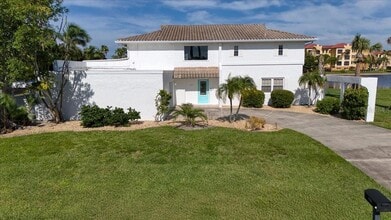 Building Photo - 175 Colony Point Dr