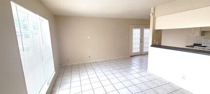Building Photo - 5808 Wellington Dr