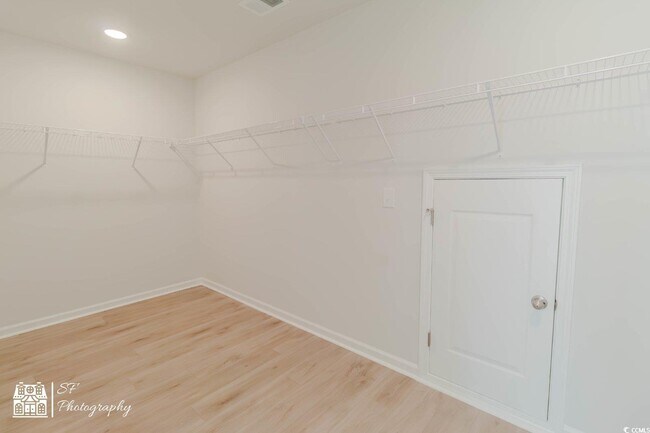 Building Photo - 1863 Villena Dr