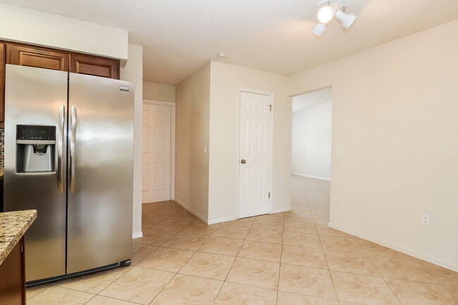 Building Photo - 9143 Hawkins Ct