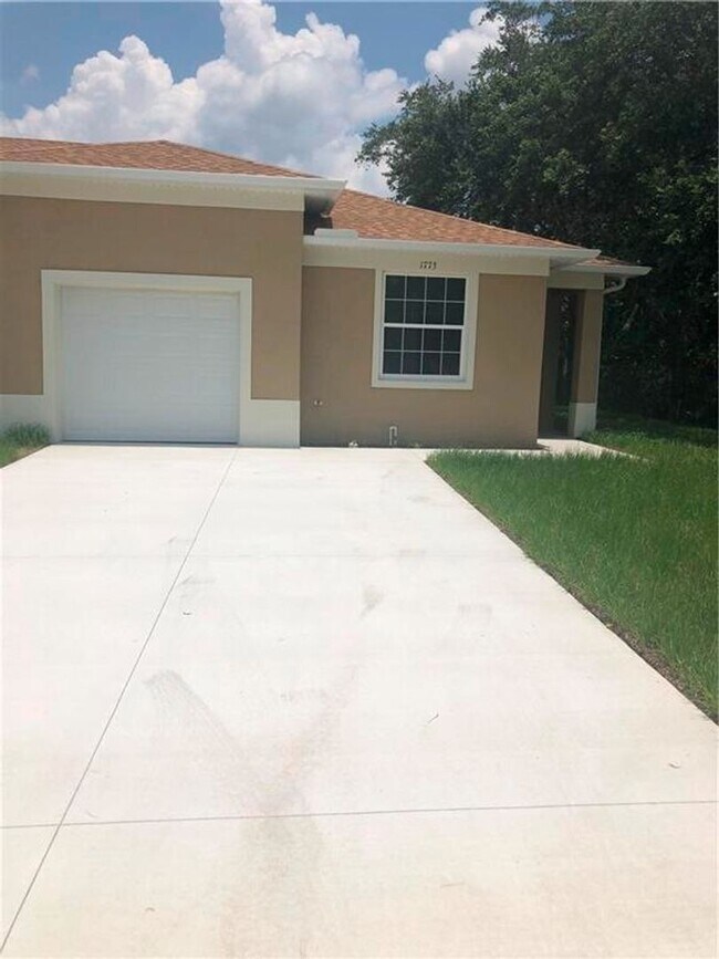 Foto del edificio - Townhouse For Lease in Saint Cloud