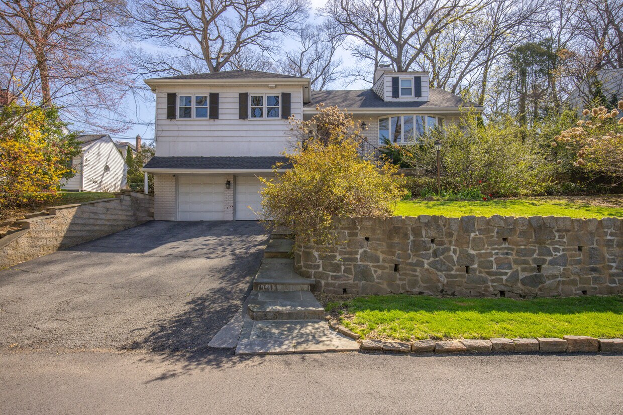 Foto principal - 51 Dellwood Cir