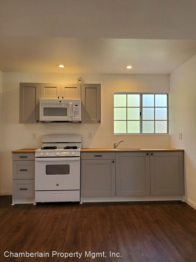 Building Photo - Studio, 1 bath House - 1146 Calle Emparrado
