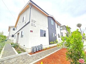 Building Photo - 2516 Malabar St