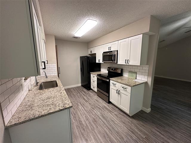 Building Photo - 7828 Pebblebrook Dr