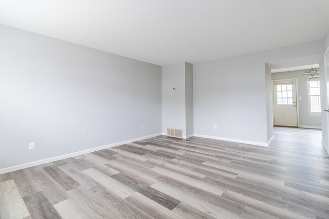 Foto del edificio - 455 Three Springs Rd