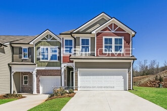 Building Photo - 247 Aurora Ln