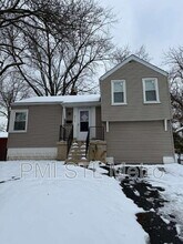 Building Photo - 2915 Ridgeway Ave