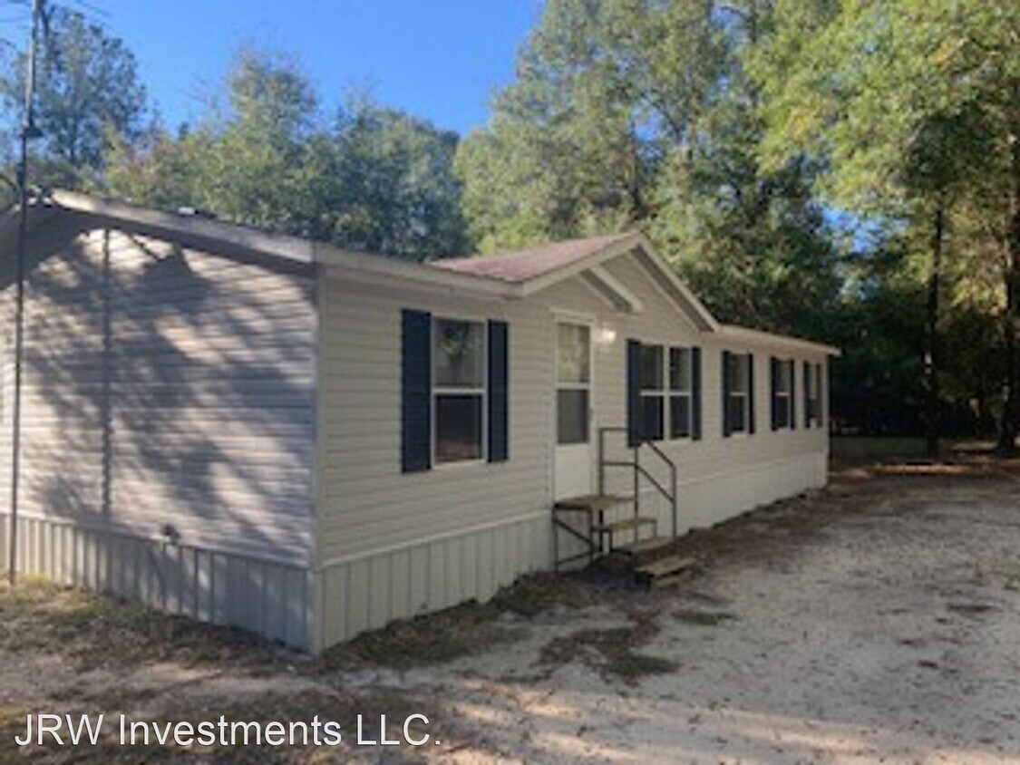 467 Canoe Lake Rd, Holt, FL 32564 House Rental in Holt, FL
