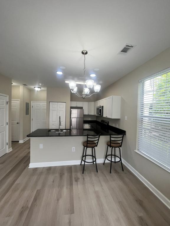Foto del edificio - 1314 River Oaks Dr