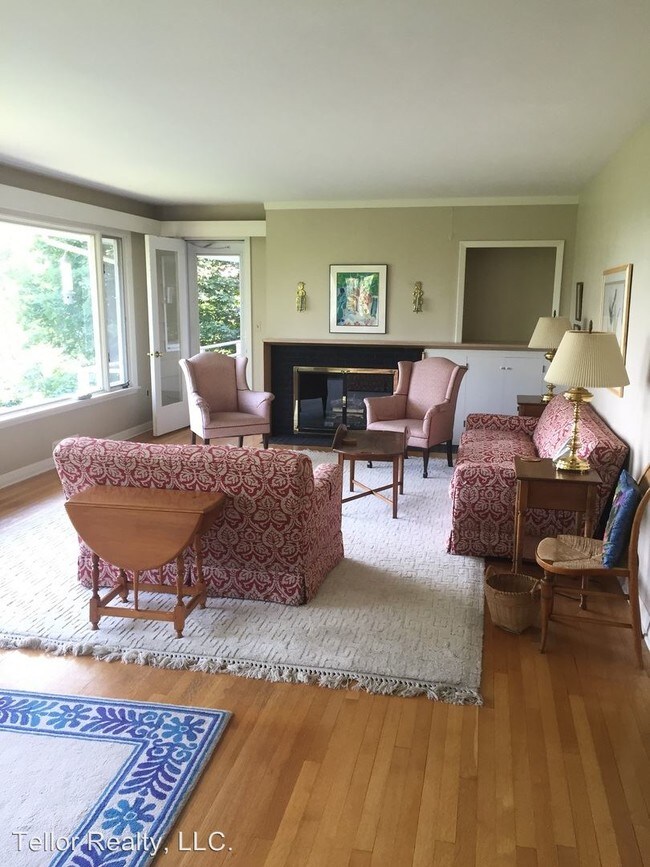 Foto del edificio - 1740 Lakeview Dr