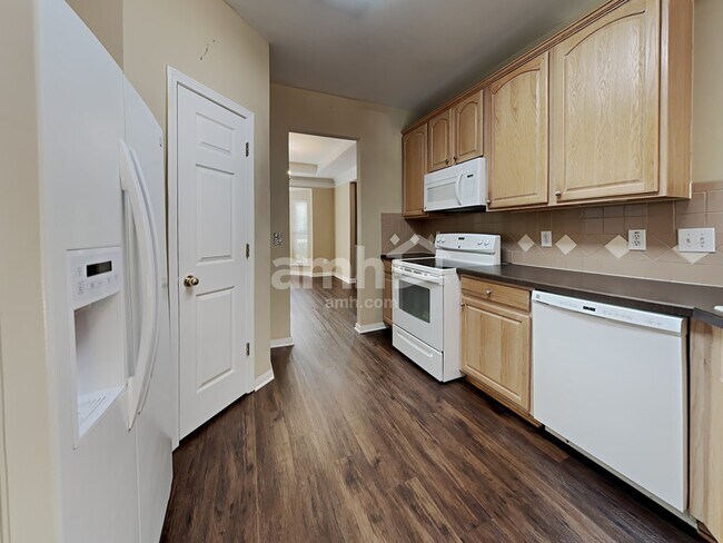 Foto del edificio - 4131 Crestview Place Dr