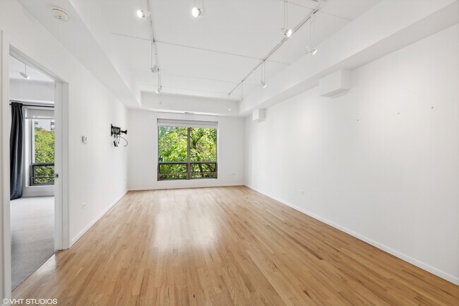 Foto del edificio - 1422 N La Salle Dr