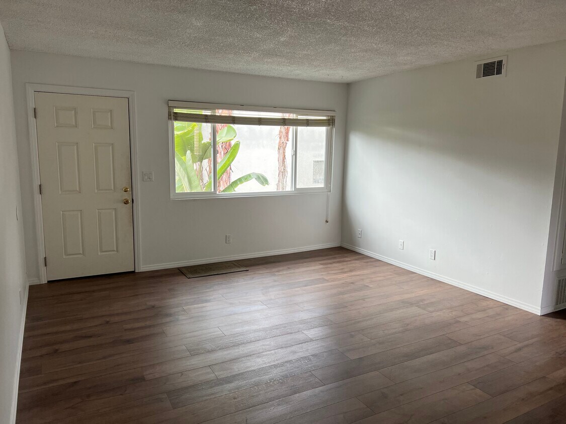 2005 Rockefeller Ln Unit C, Redondo Beach, CA 90278 Apartments in