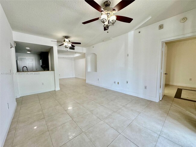 Building Photo - 6540 NW 114th Ave