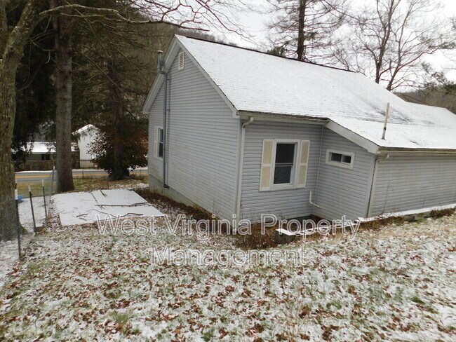 Foto del edificio - 1917 Minden Rd