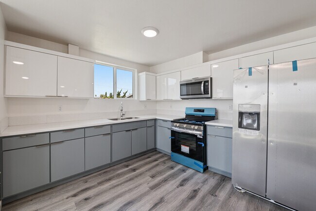 Foto del edificio - 1237 N Kenmore Ave