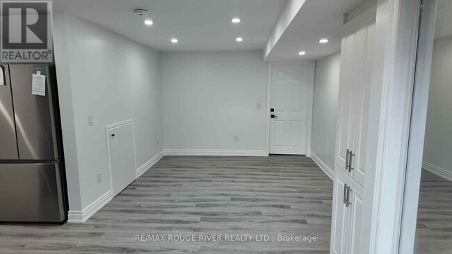 Building Photo - 3 Wimbledon Ct