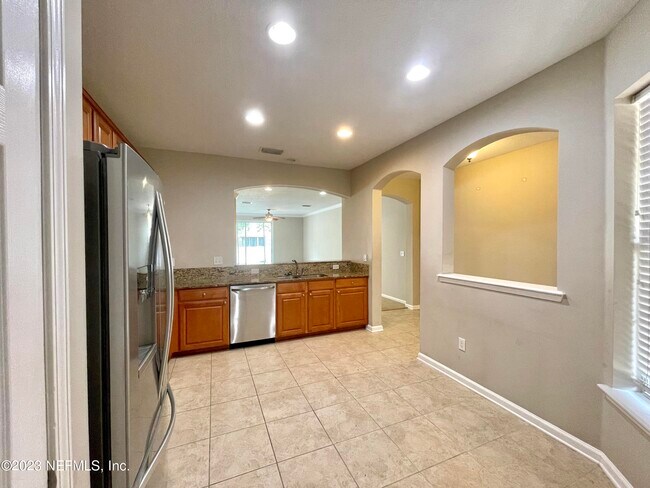 Foto del edificio - 3676 Hartsfield Forest Cir