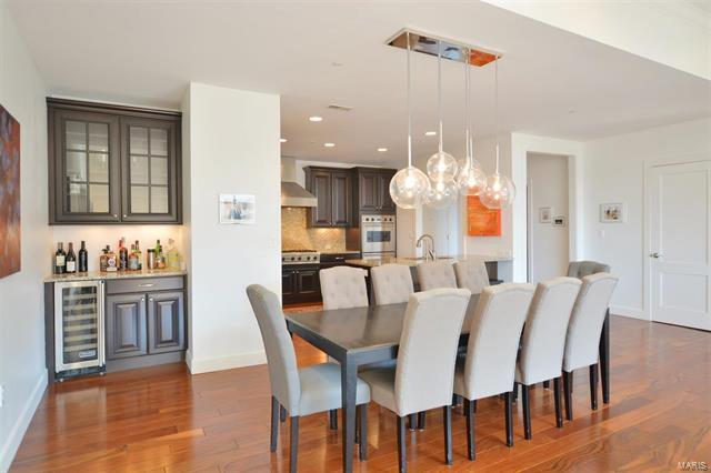 Foto del edificio - 6451 Clayton Rd