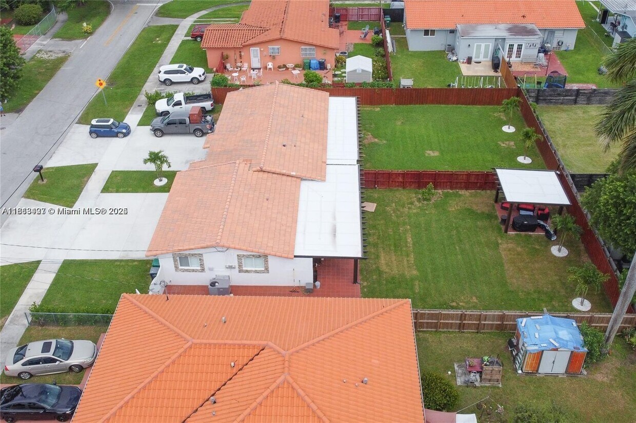 Foto principal - 221 SW 81st Ave