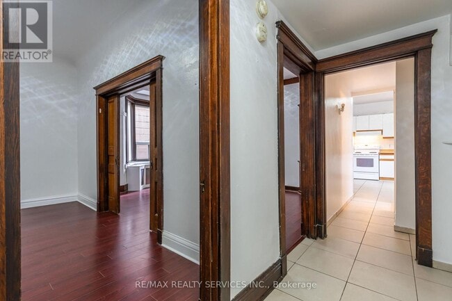 Building Photo - 306-306 Greenwood Ave