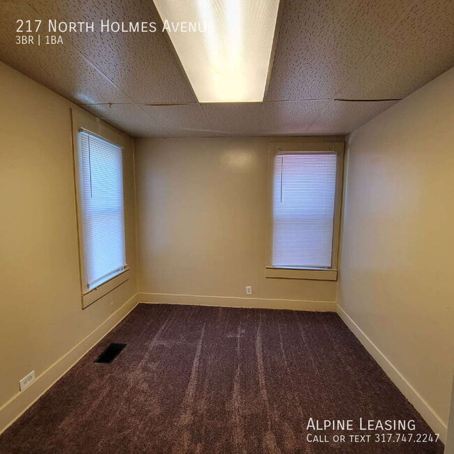 Building Photo - 217 N Holmes Ave